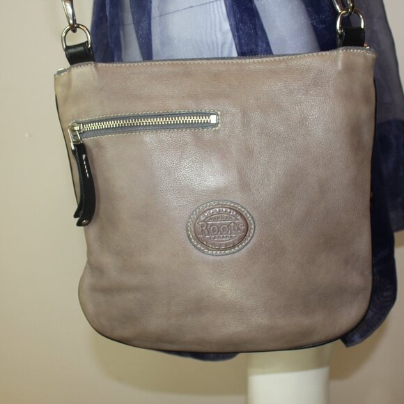 VTG Roots Brown shoulder crossbody leather brown bag 11"x 11" - Picture 5 of 9
